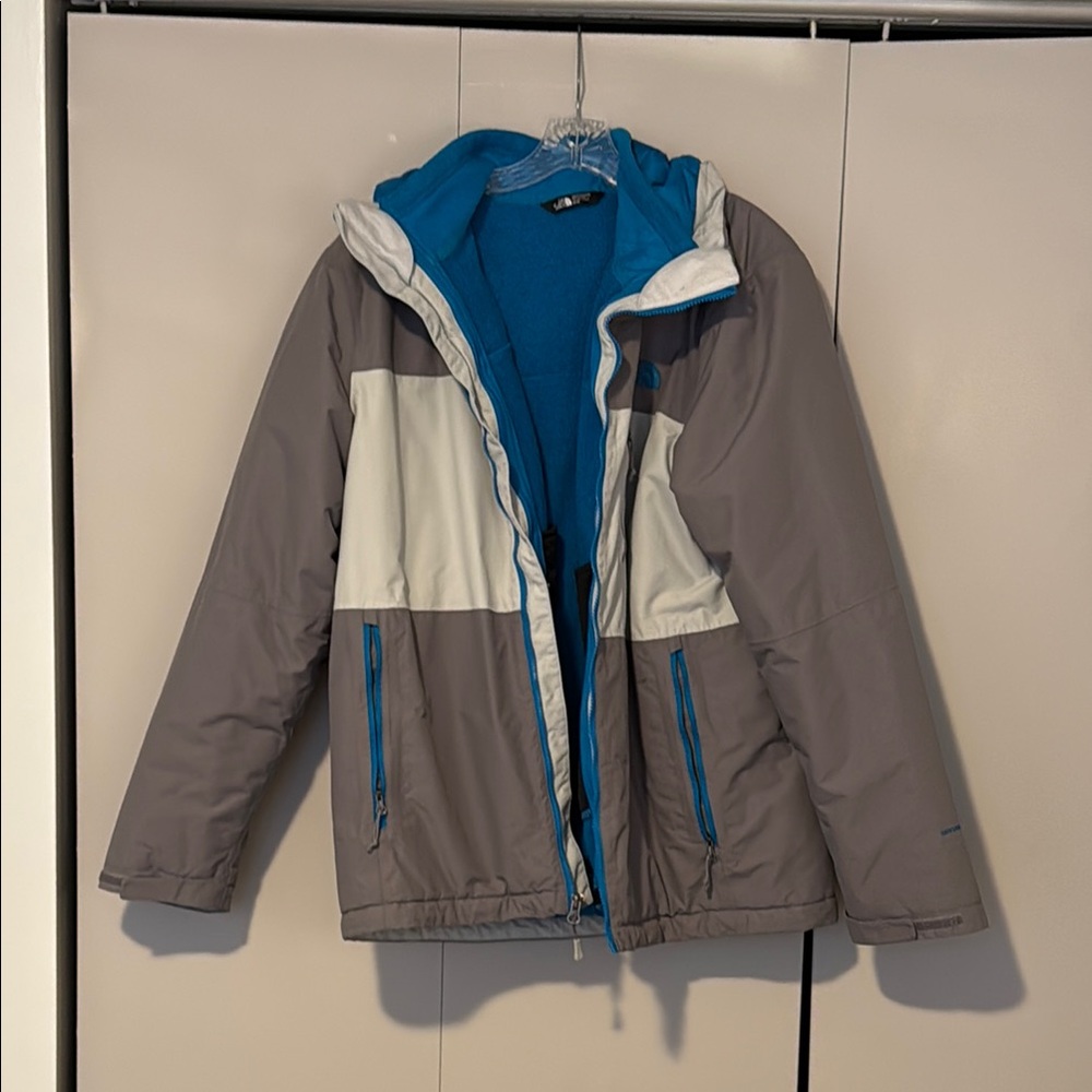 The North Face Men's Carto Triclimate Jacket White Gray Aqua Interior Medium